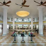Savoy & - Preferred & Hotel