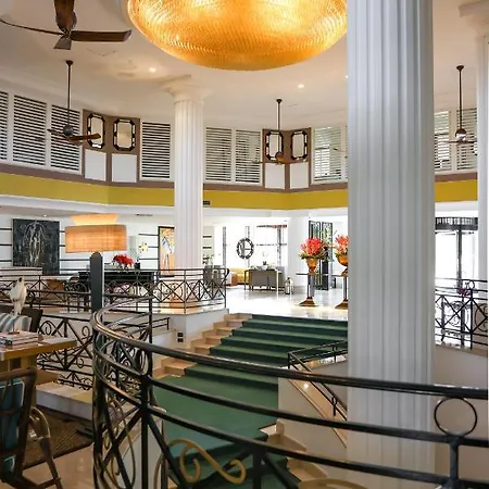 Savoy & - Preferred & Otel Paestum
