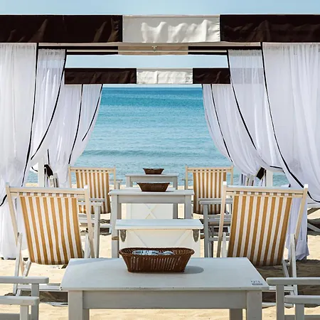 Savoy & - Preferred & Otel Paestum