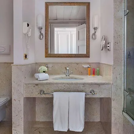 Savoy & - Preferred & Hotel