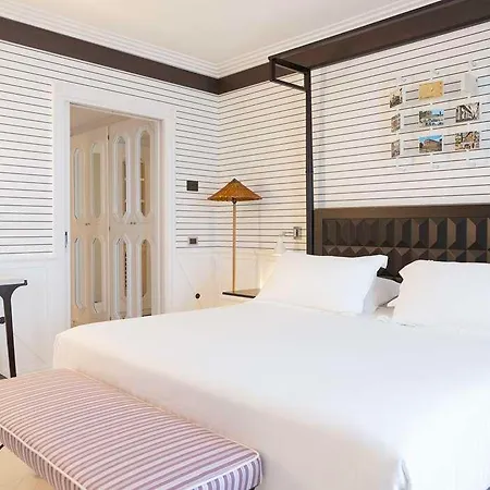 Savoy & - Preferred & Hotel 5*