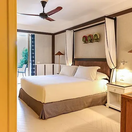 Savoy & - Preferred & Hotel