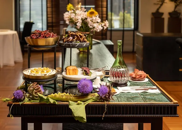 Savoy & - Preferred & Paestum