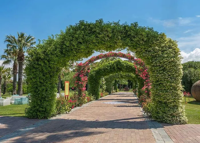 Savoy & - Preferred & Paestum