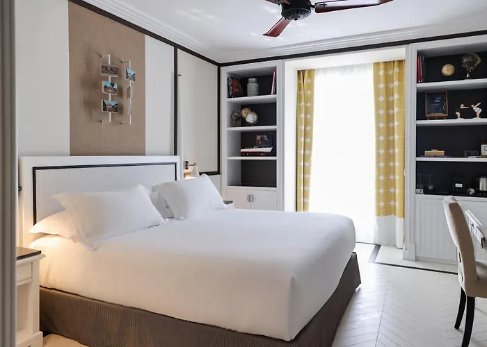 Savoy & - Preferred & Hotel 5*